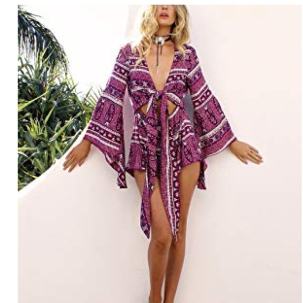 IMOGEN Tie Front Floral Romper - Picture 4 of 7